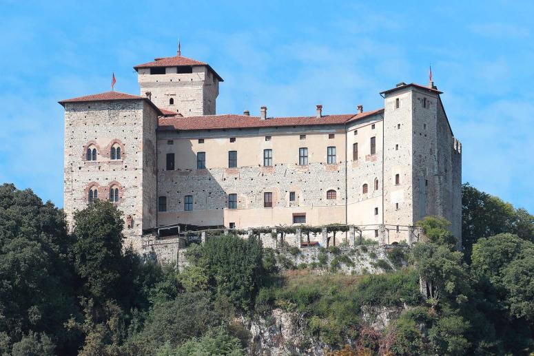 Rocca Borromeo in Angera
