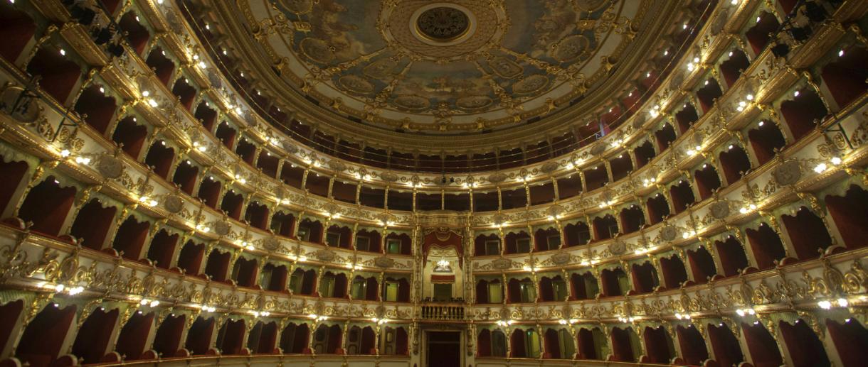 Teatro Grande Brescia (@inLombardia)
