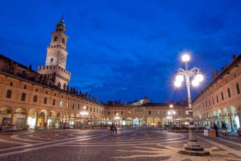 Piazza Ducale (Herzogsplatz) von Vigevano
