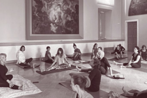 Yoga essenziale in Pinacoteca