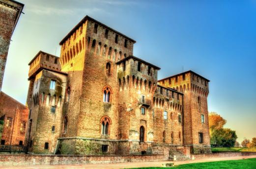 Castles Mantua, discovering Lombardy